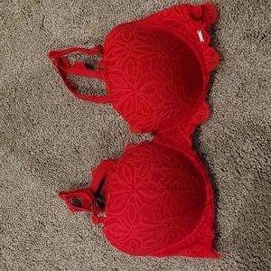 Pink Victoria's secret pushup bra